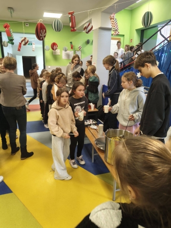 621190708_1641752143714526_556441229488966453_n