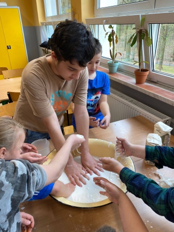 671998921_1713726296517110_2177120377829280160_n