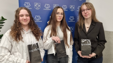 Powiatowy Konkurs „Starcie Tytanów, czyli przedmioty ścisłe kontra uczniowie''.