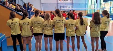 Turniej siatkówki na inaugurację kampanii profilaktycznej „Z głową w sieci” 